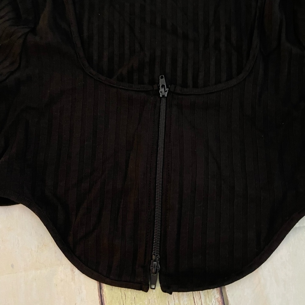 Dolls Kill Beivy Give Me Strength Crop Top, Black, Large, NWT - Picture 7 of 9